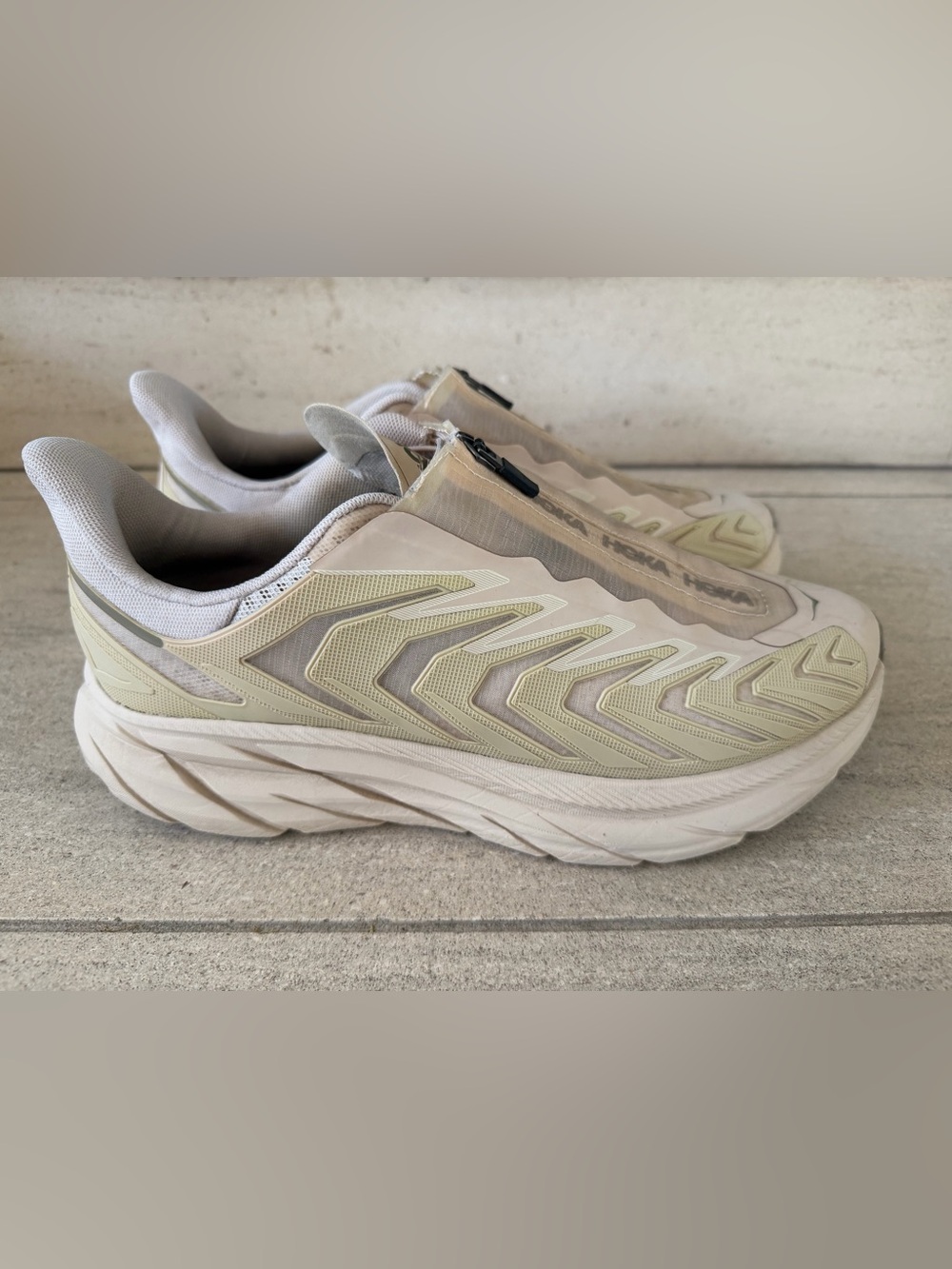 Hoka One One Project Clifton Shifting Sand Dune 1127924-SSDD - Picture 2 of 8